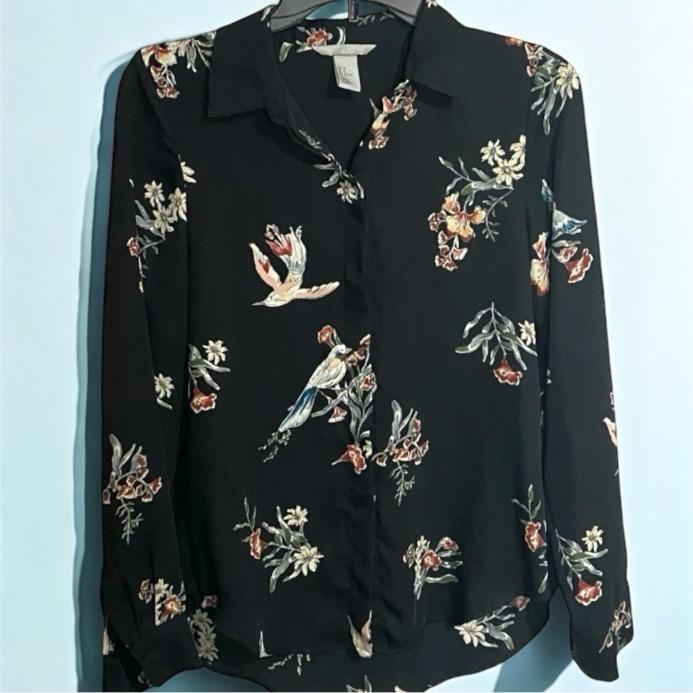 H&M Black Sparrow Print‎ Button Front Long-Sleeve Top